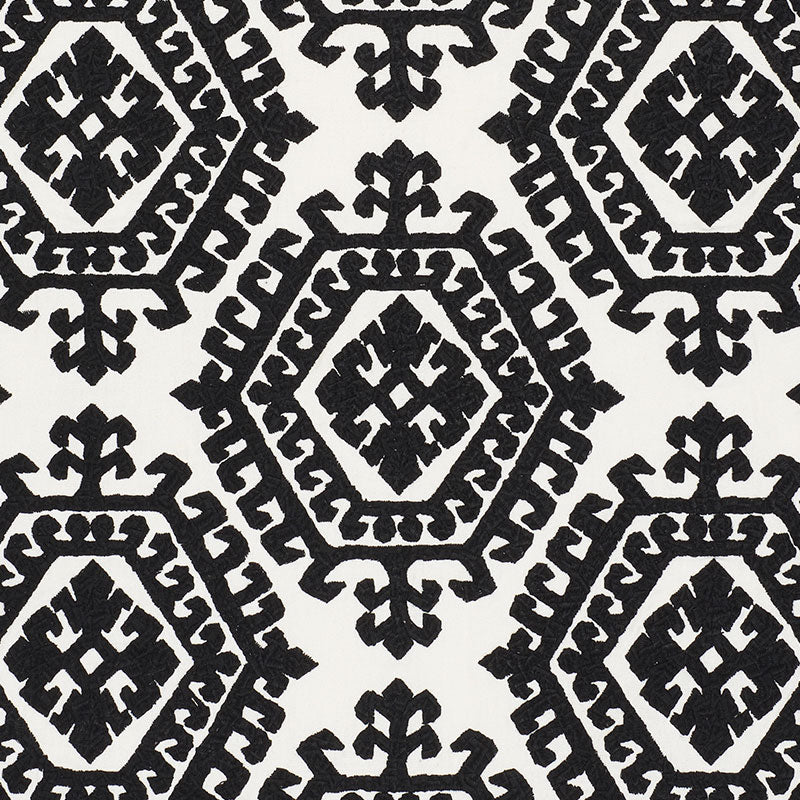 Omar embroidery | Black