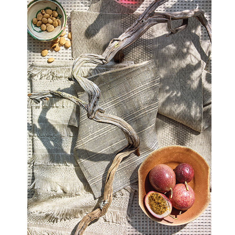 Thar | Linen