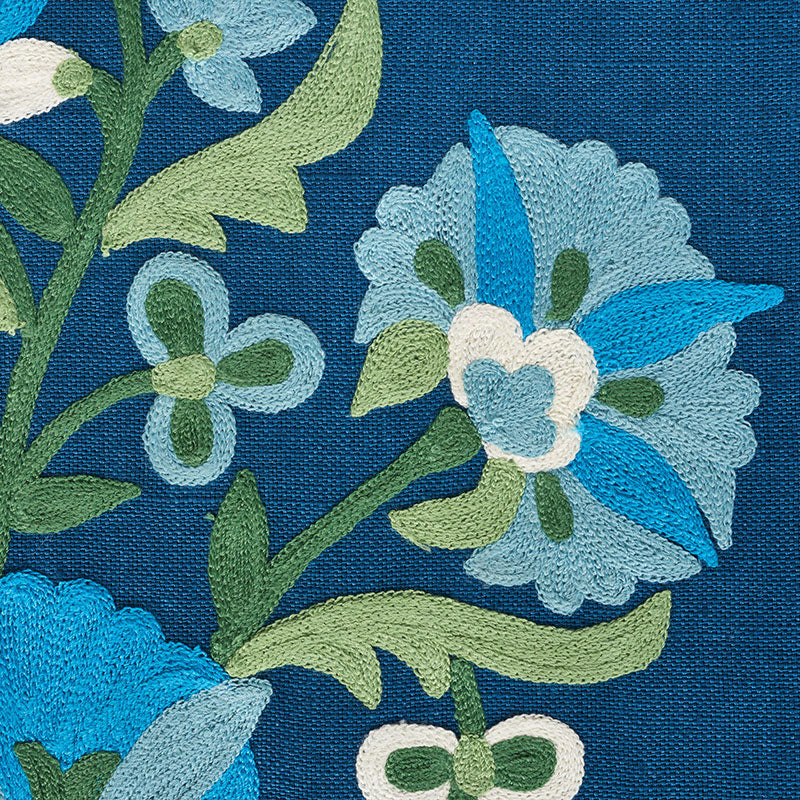 Antalya medallion embroidery | Aegean