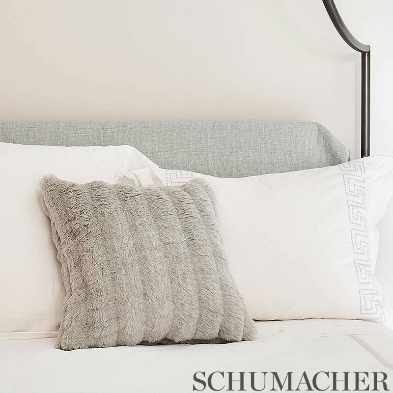 Tundra | Light grey